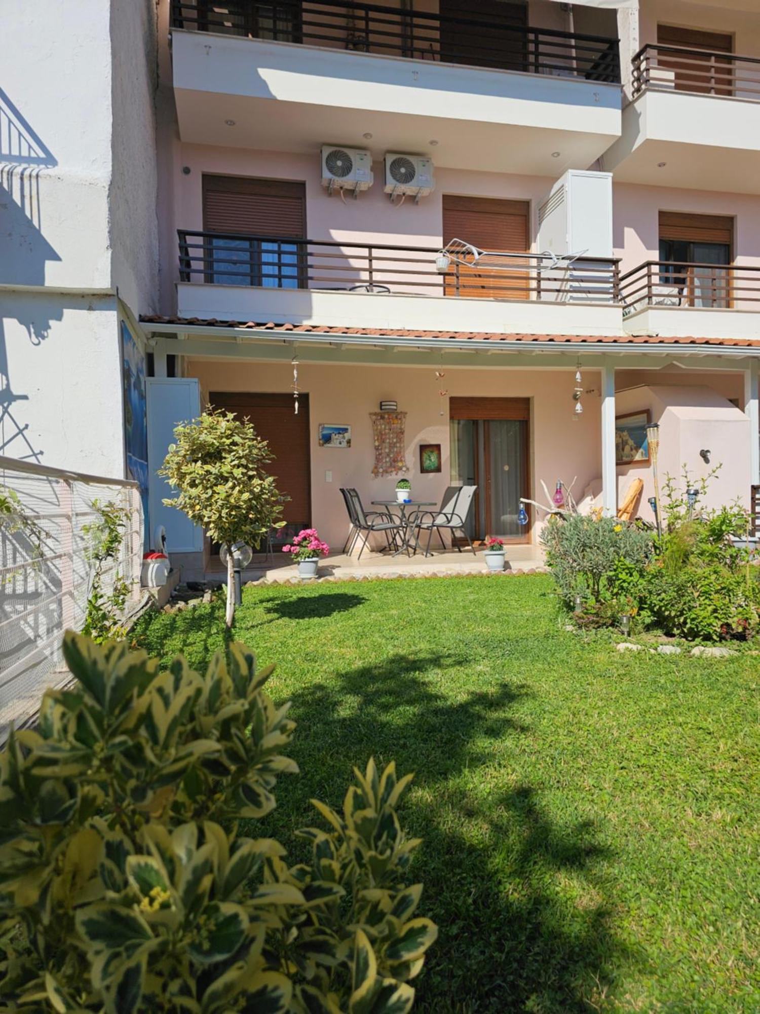 Modern Apartment Kallithea 1 Экстерьер фото
