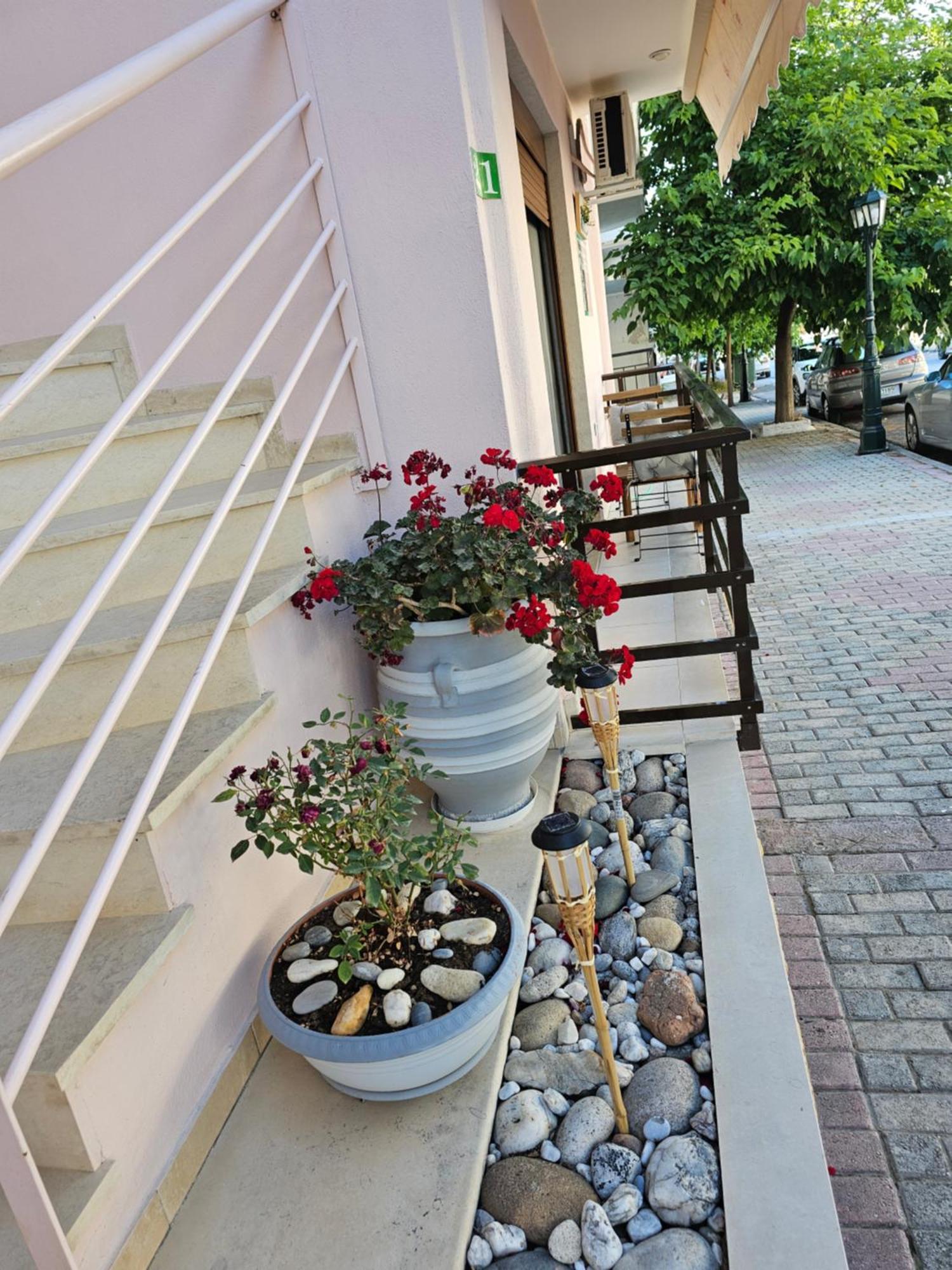 Modern Apartment Kallithea 1 Экстерьер фото